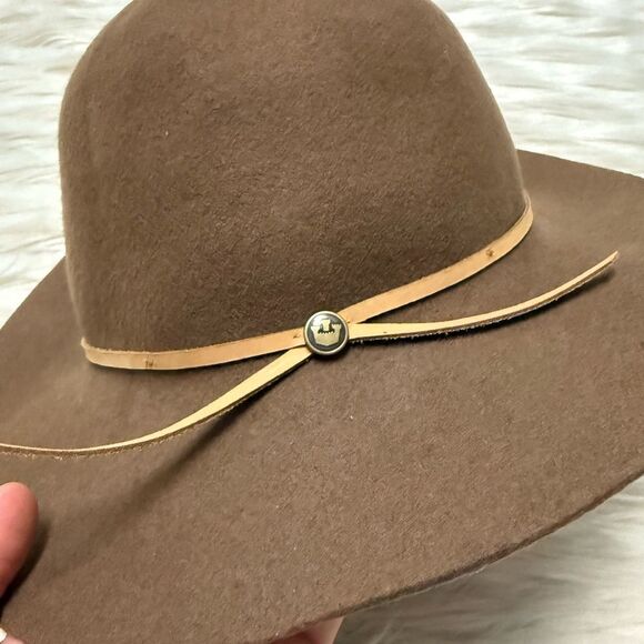 Goorin Bros Classic Felt Wool Hat with Leather Band in Brown - Picture 5 of 9